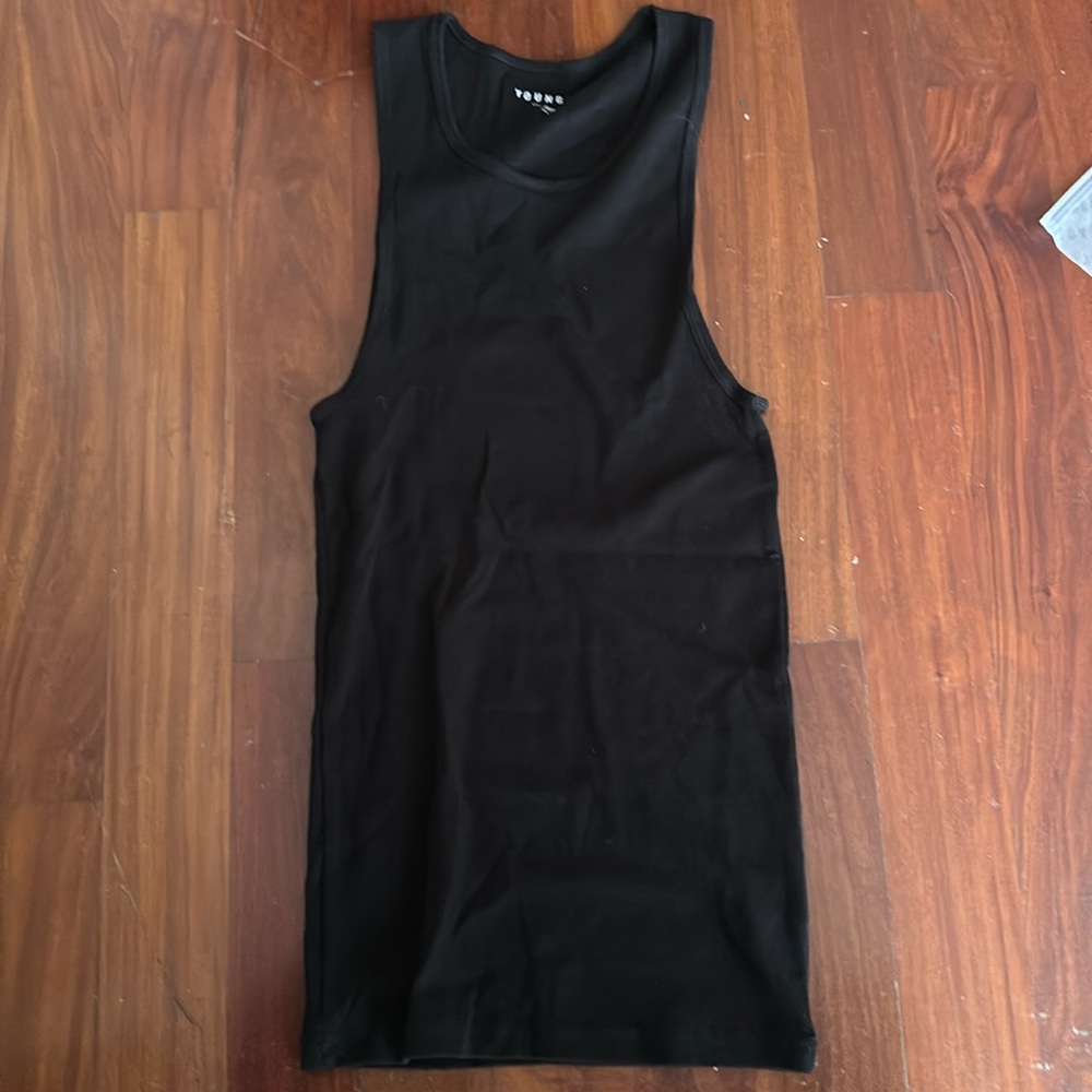 black TANK TOP